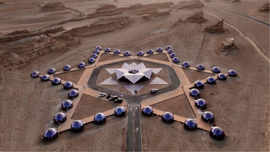 火星移民预演场——模拟外星环境的极端生存训练望花区户外野奢帐篷实验项目
